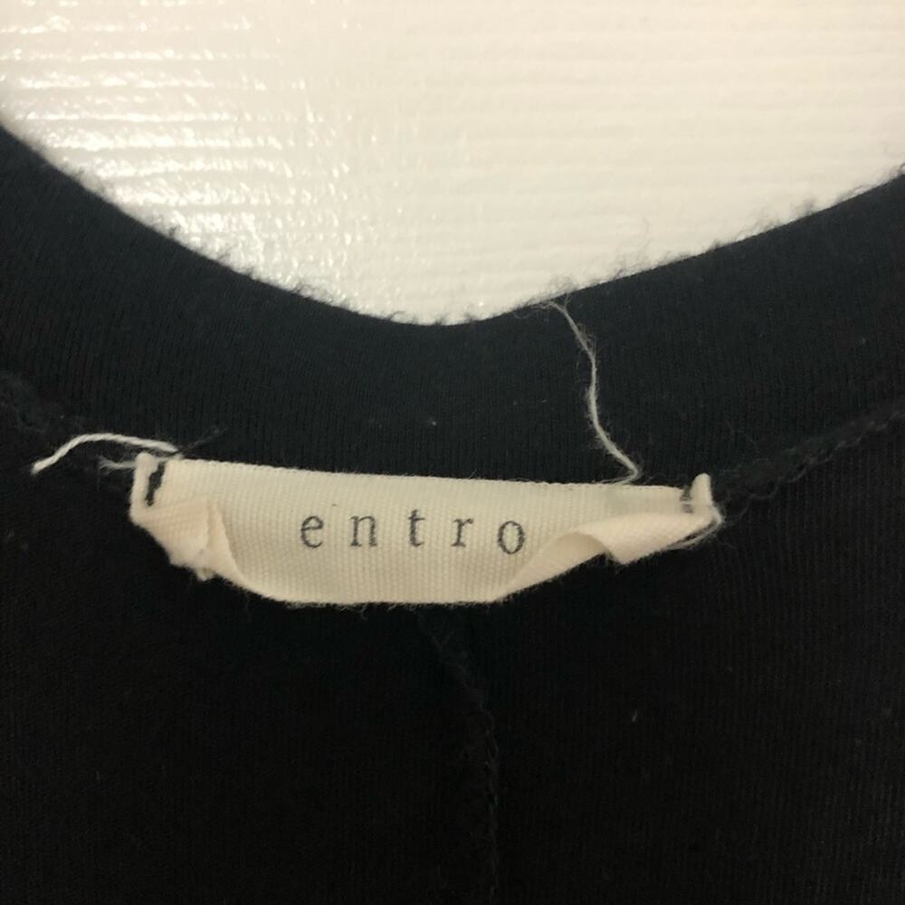 ENTRO • Long Sleeve Basic Black V-Neck Dress - Picture 4 of 6